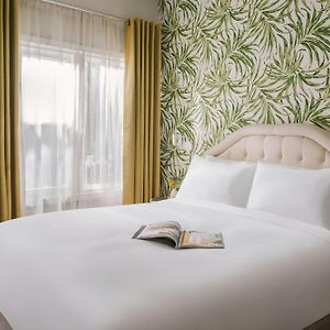 Beverly Terrace Hotel Beverly Hills, Sonder